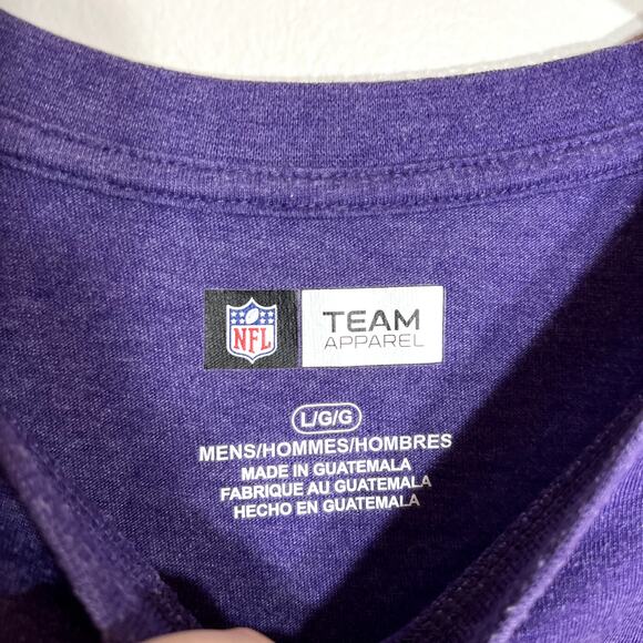 Minnesota Vikings Purple Tshirt - Picture 2 of 4